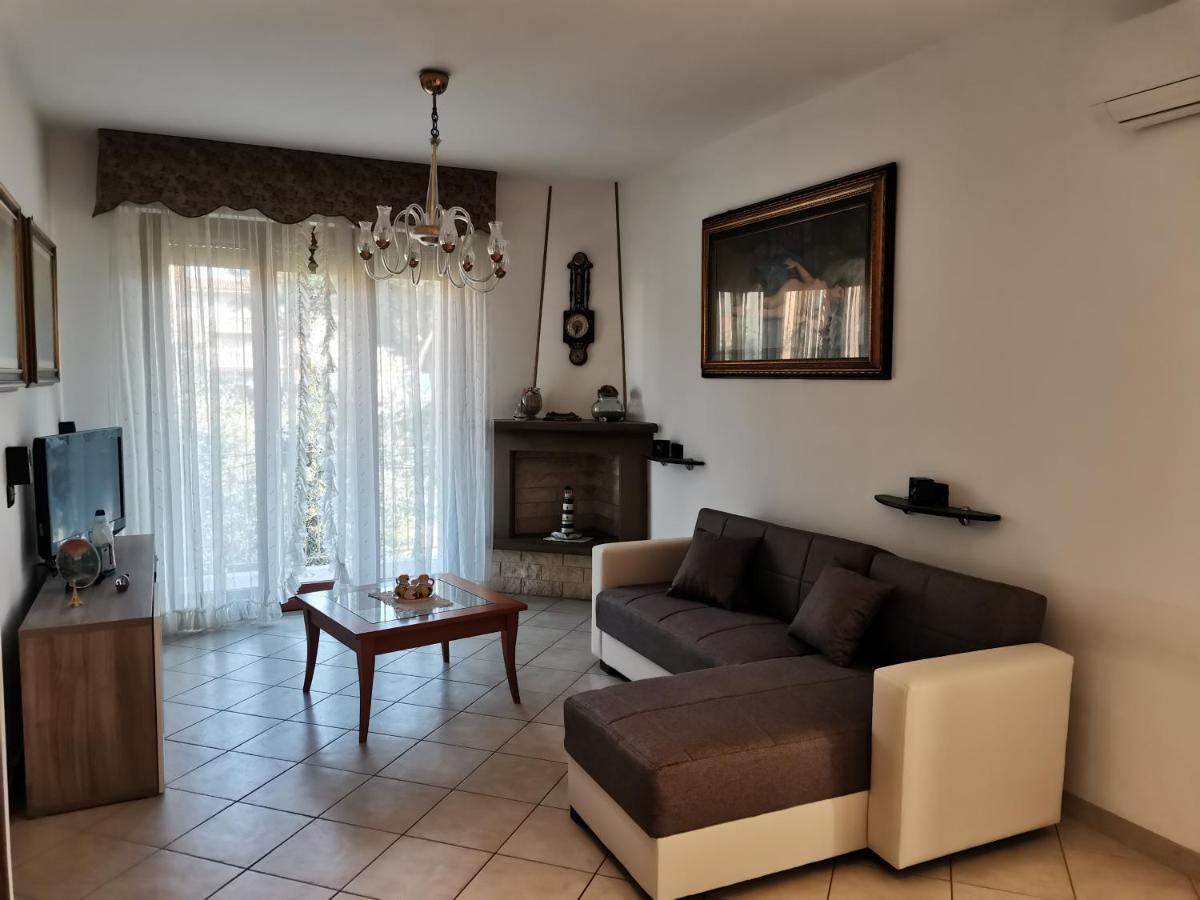 Il Tulipano Leilighet San Bartolomeo Al Mare Eksteriør bilde